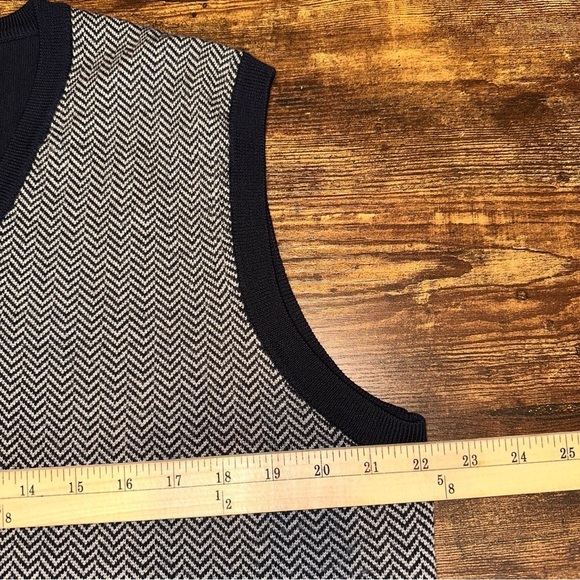 Brooks Brothers Merino Wool Base Layer Large Sweater Vest Office Business Preppy - Picture 7 of 9